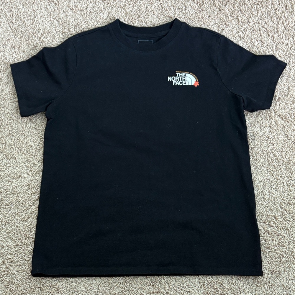 The North Face Women’s Classic Black Tee
